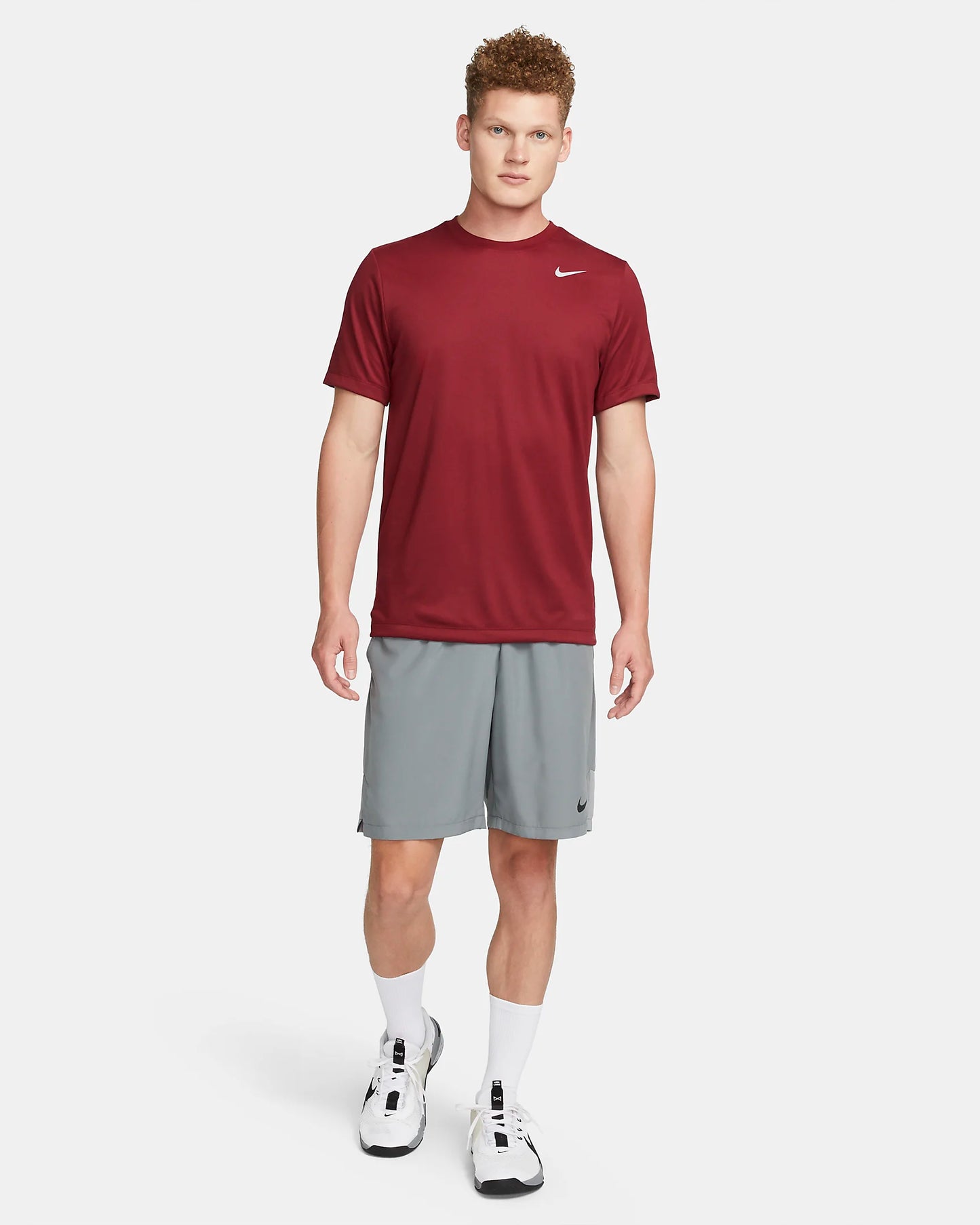 Nike Men's Dri-FIT Legend Fitness T-Shirt, Team Red/Matte Silver