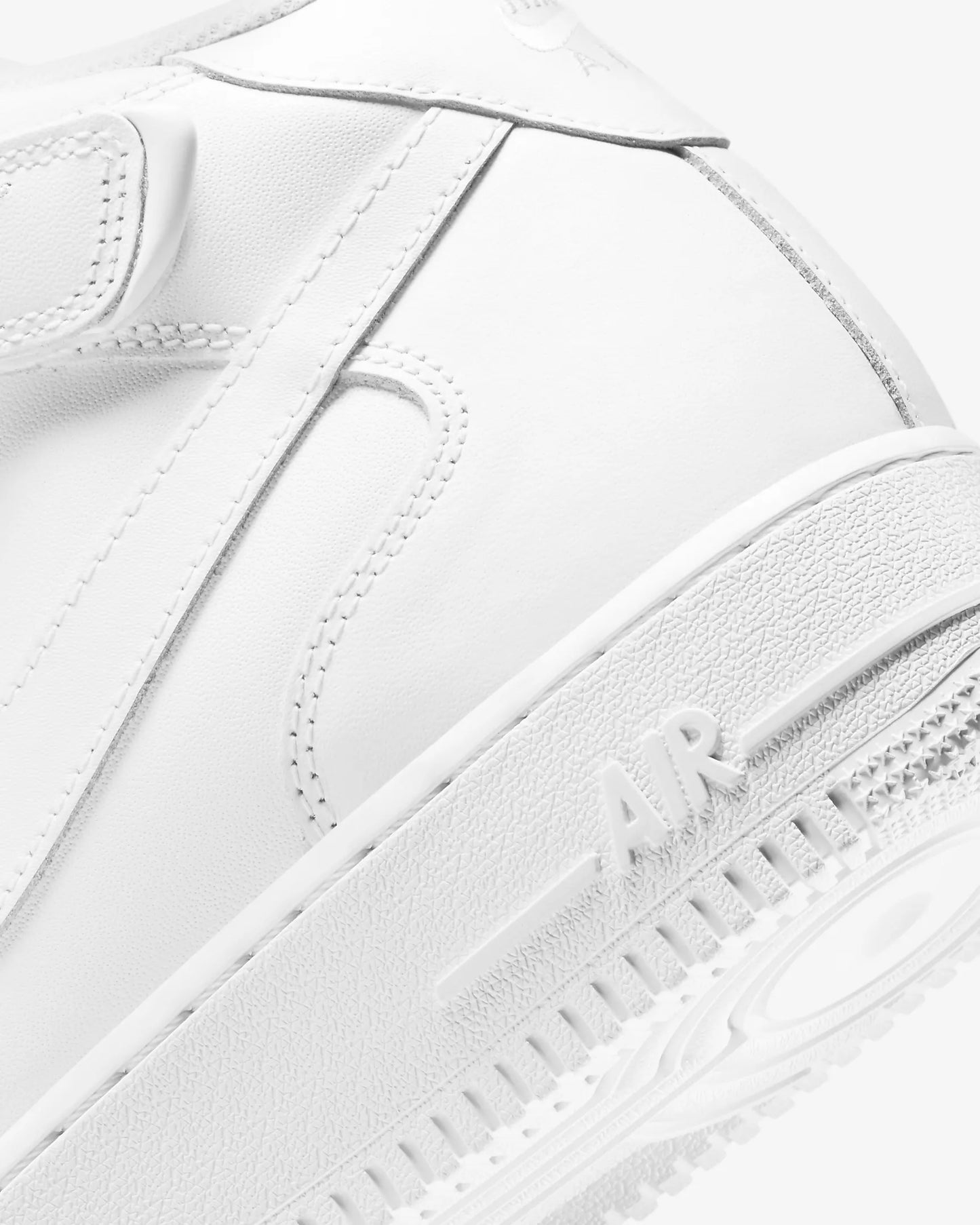 Nike Men's Air Force 1 Mid '07 Shoes, White/White