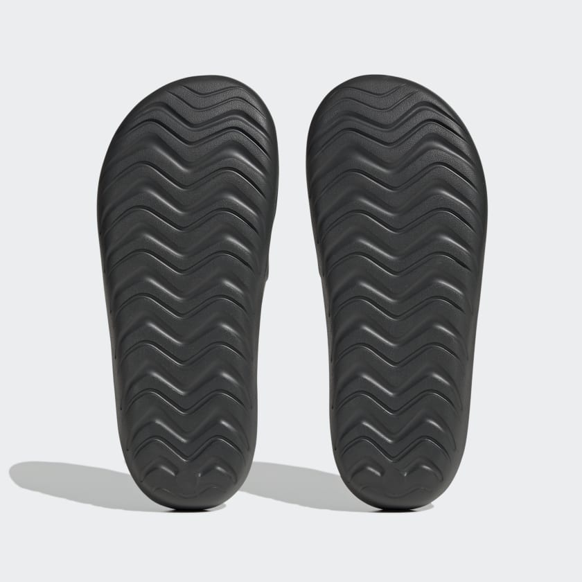Adidas Men's Adicane Slides Sportswear, Carbon / Carbon / Core Black