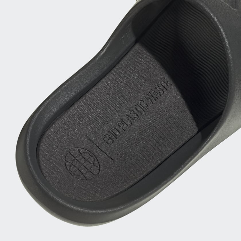 Adidas Men's Adicane Slides Sportswear, Carbon / Carbon / Core Black