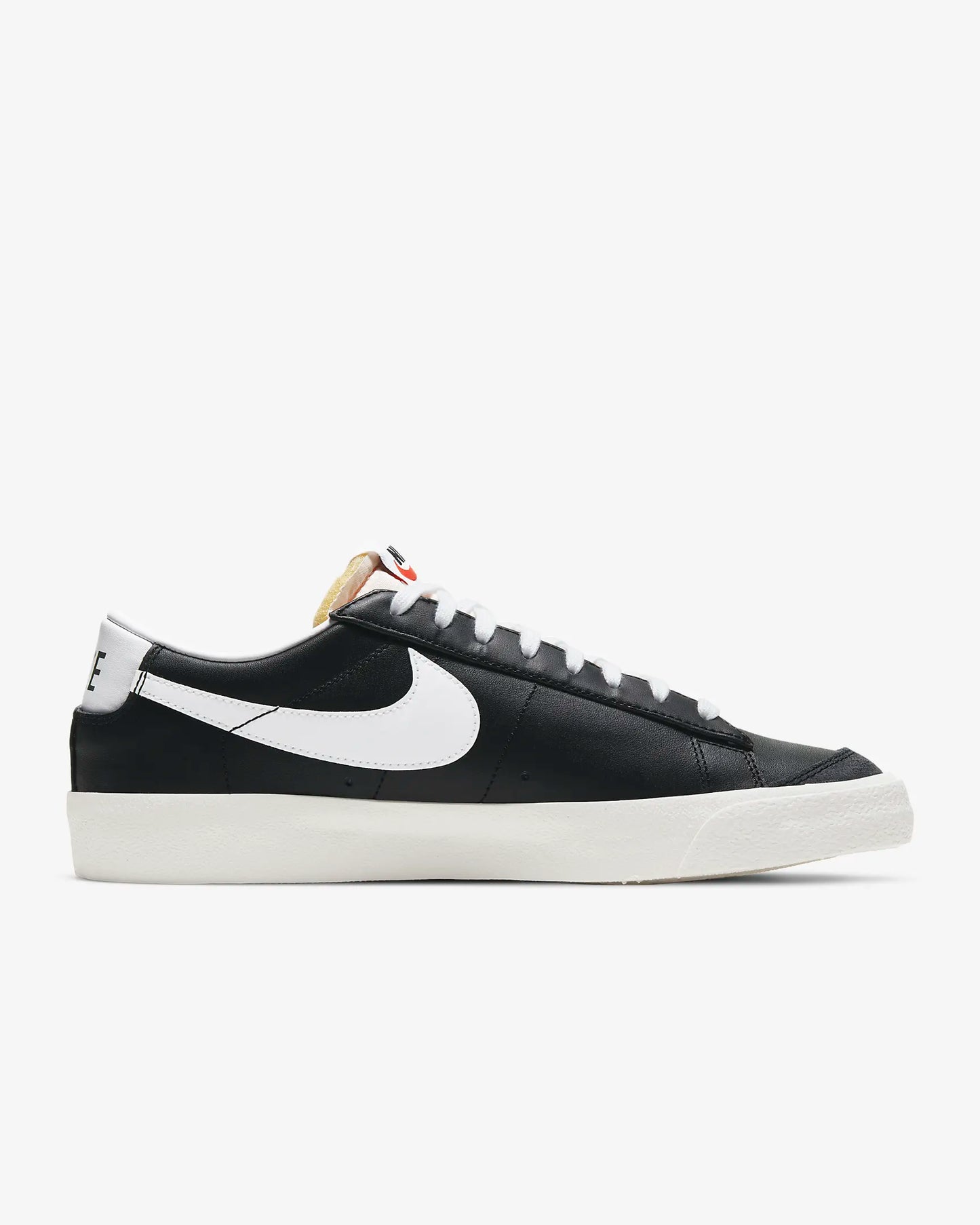 Nike Men's Blazer Low '77 Vintage Shoes, Black/Sail/Black/White