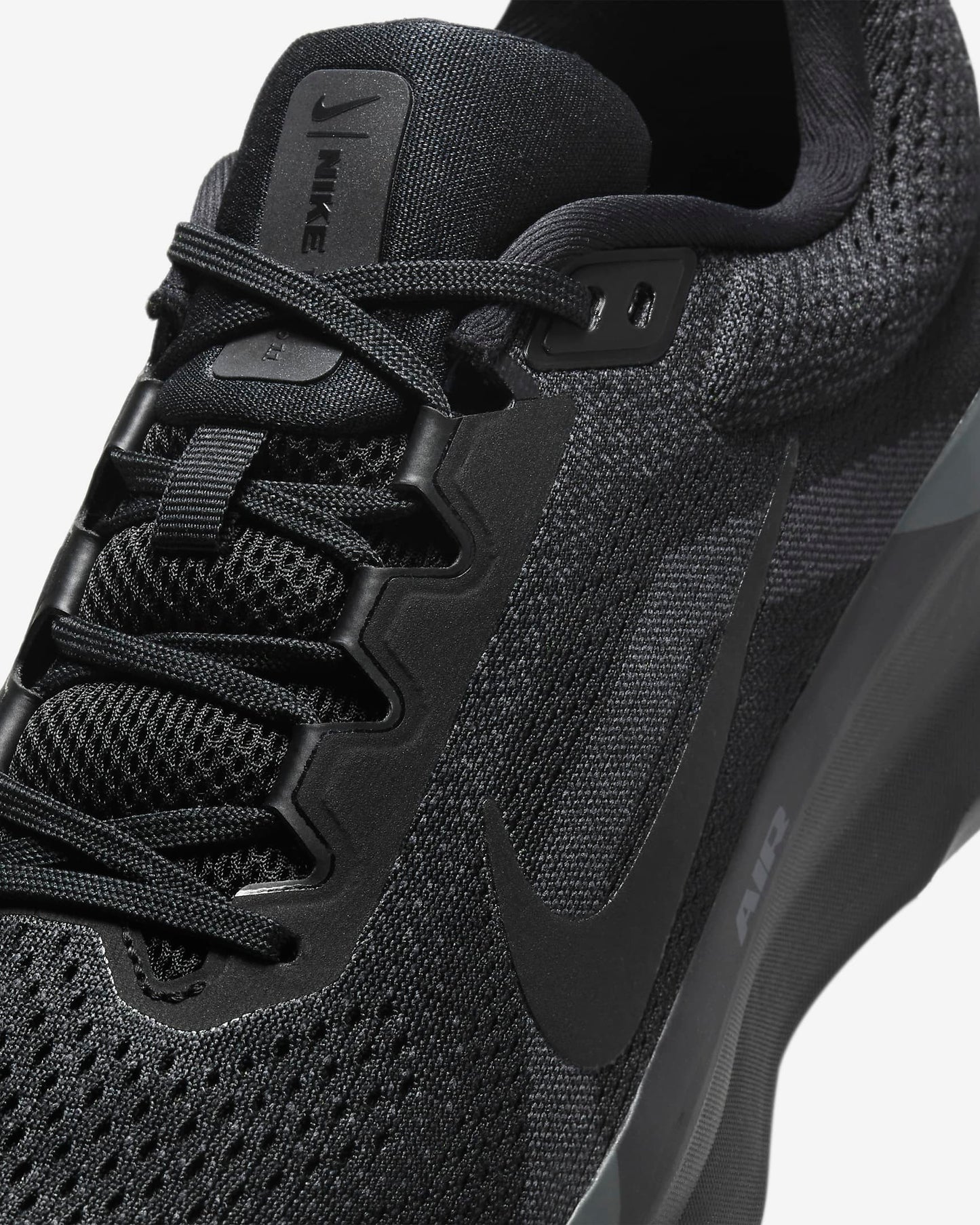 Nike Men's Winflo 11 Road Running Shoes, Black/Anthracite