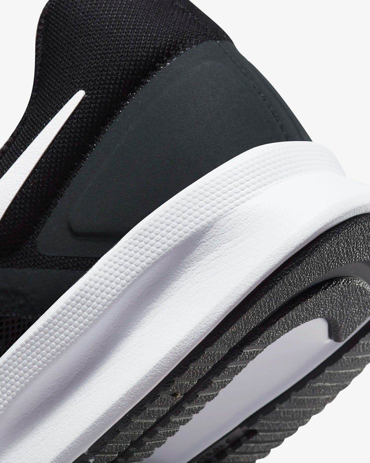 Nike Men's Run Swift 3 Road Running Shoes, Black/Dark Smoke Grey/White