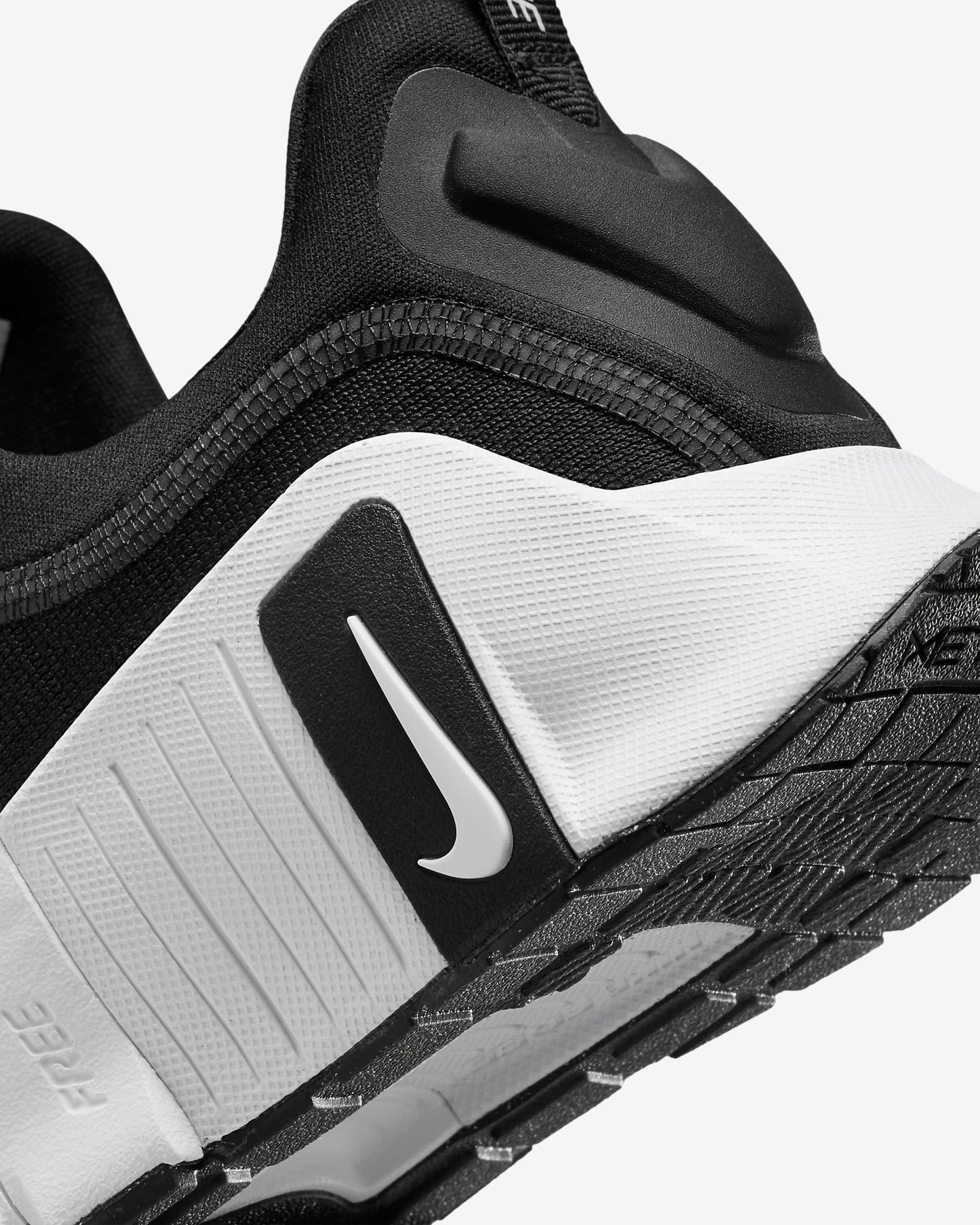 Nike Women's Free Metcon 6 Workout Shoes, Black/White