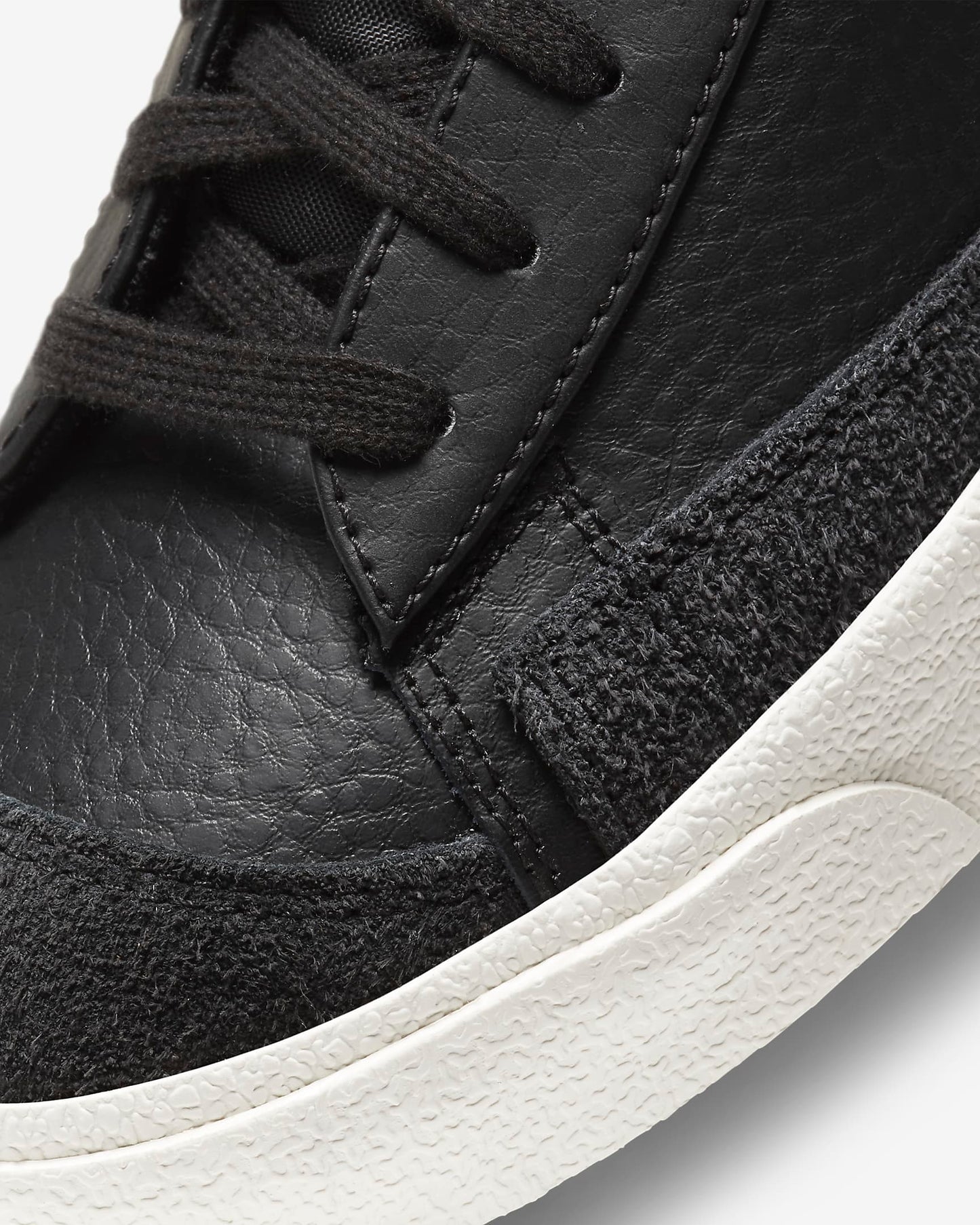 Nike Blazer Mid '77 Vintage Men's Shoes, Black/Sail/Sail