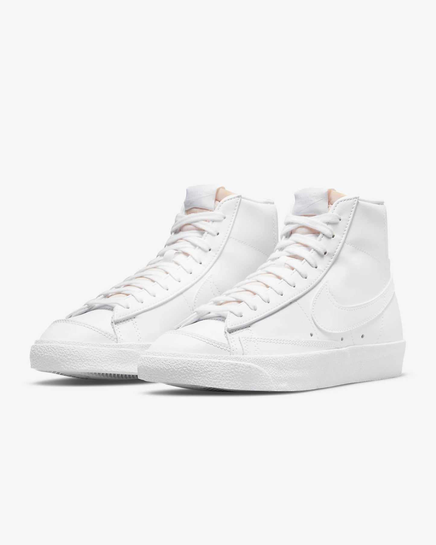 Nike Blazer Mid '77 Women's Shoes, White/White/Peach/White