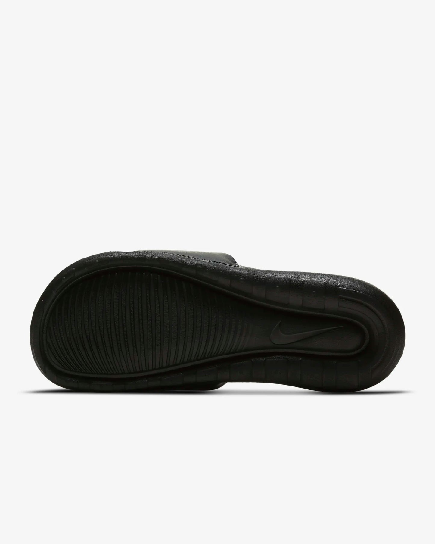 Nike Women's Victori One, Black/Black/White
