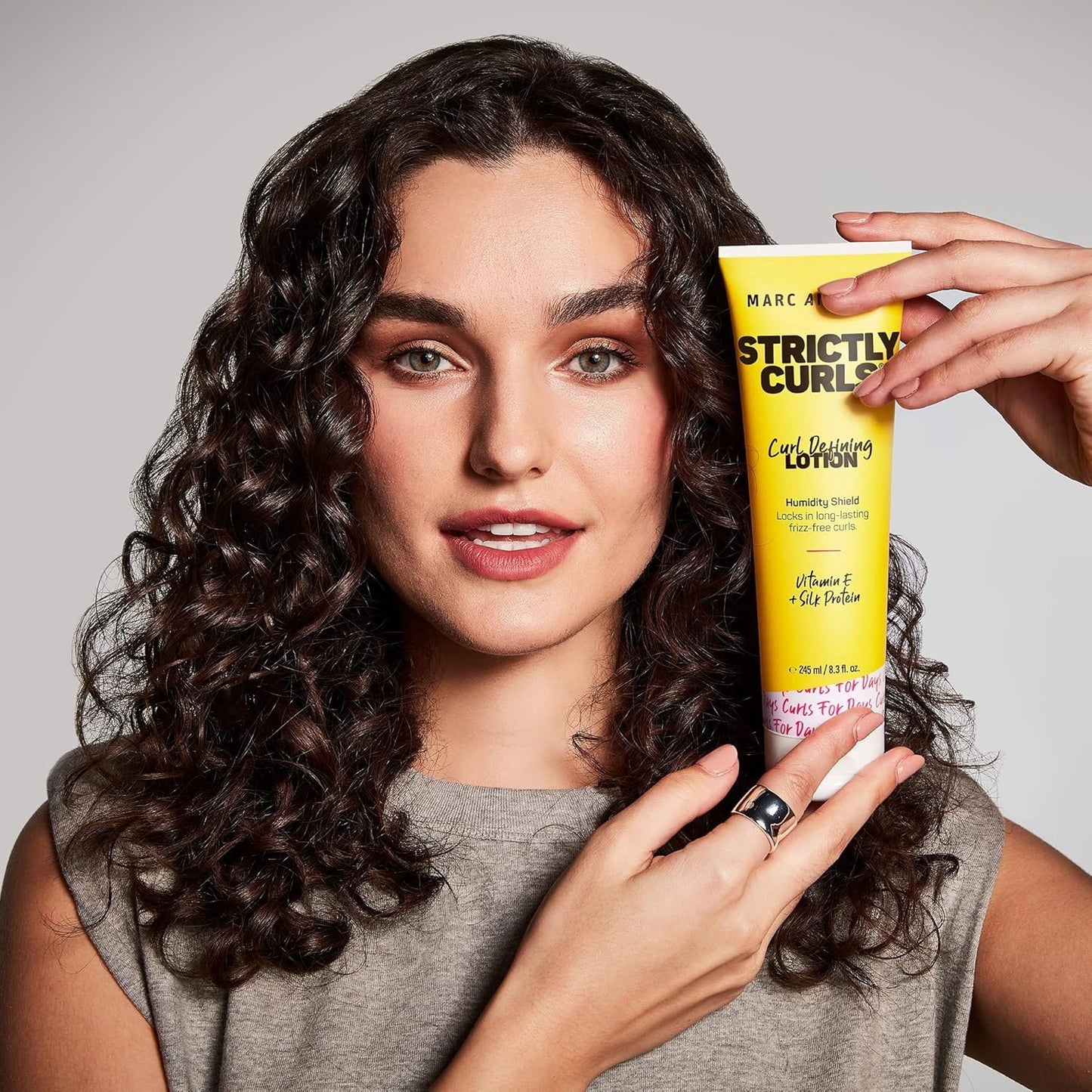 Marc Anthony Curl Defining & Enhancing Lotion, Strictly Curls - Moisturizing Detangler with Vitamin E & Silk Protein for Long-Lasting Frizz-Free - Bounce & Shine For Wavy, Dry or Damaged Hair