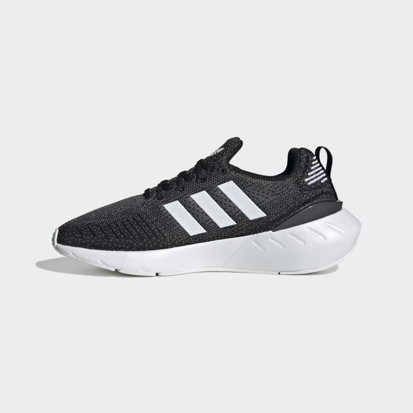 Adidas Women's SWwift Run 22 W, Core Black / Cloud White / Grey Five