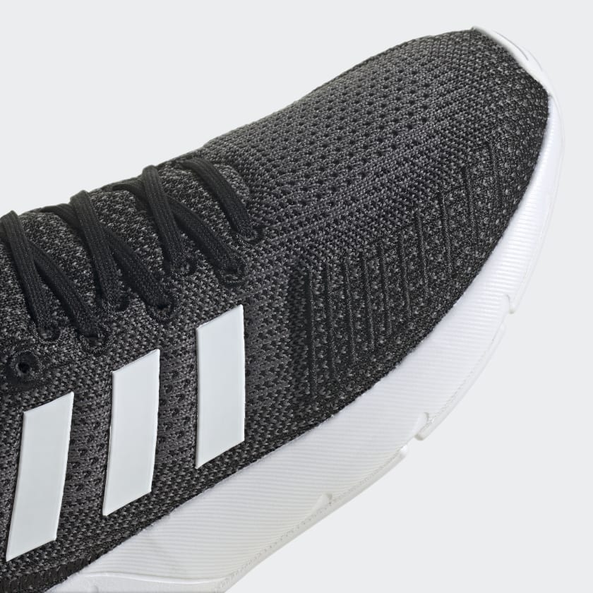 Adidas Women's SWwift Run 22 W, Core Black / Cloud White / Grey Five