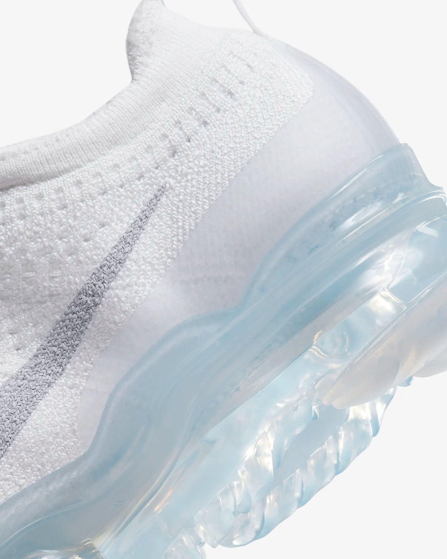 Nike Women's Air VaporMax 2023 Flyknit Shoes, White/Metallic Silver/Metallic Silver/Pure Platinum