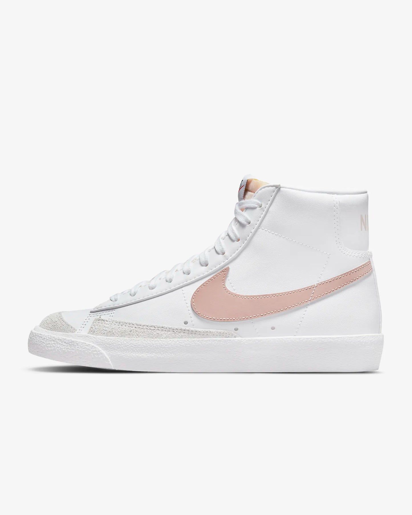 Nike Women's Blazer Mid '77 Shoes, White/Peach/Summit White/Pink Oxford