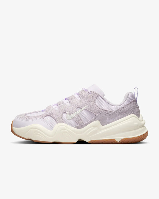 Nike Women's Tech Hera Shoes, Barely Grape/Pale Ivory/Gum Light Brown/White