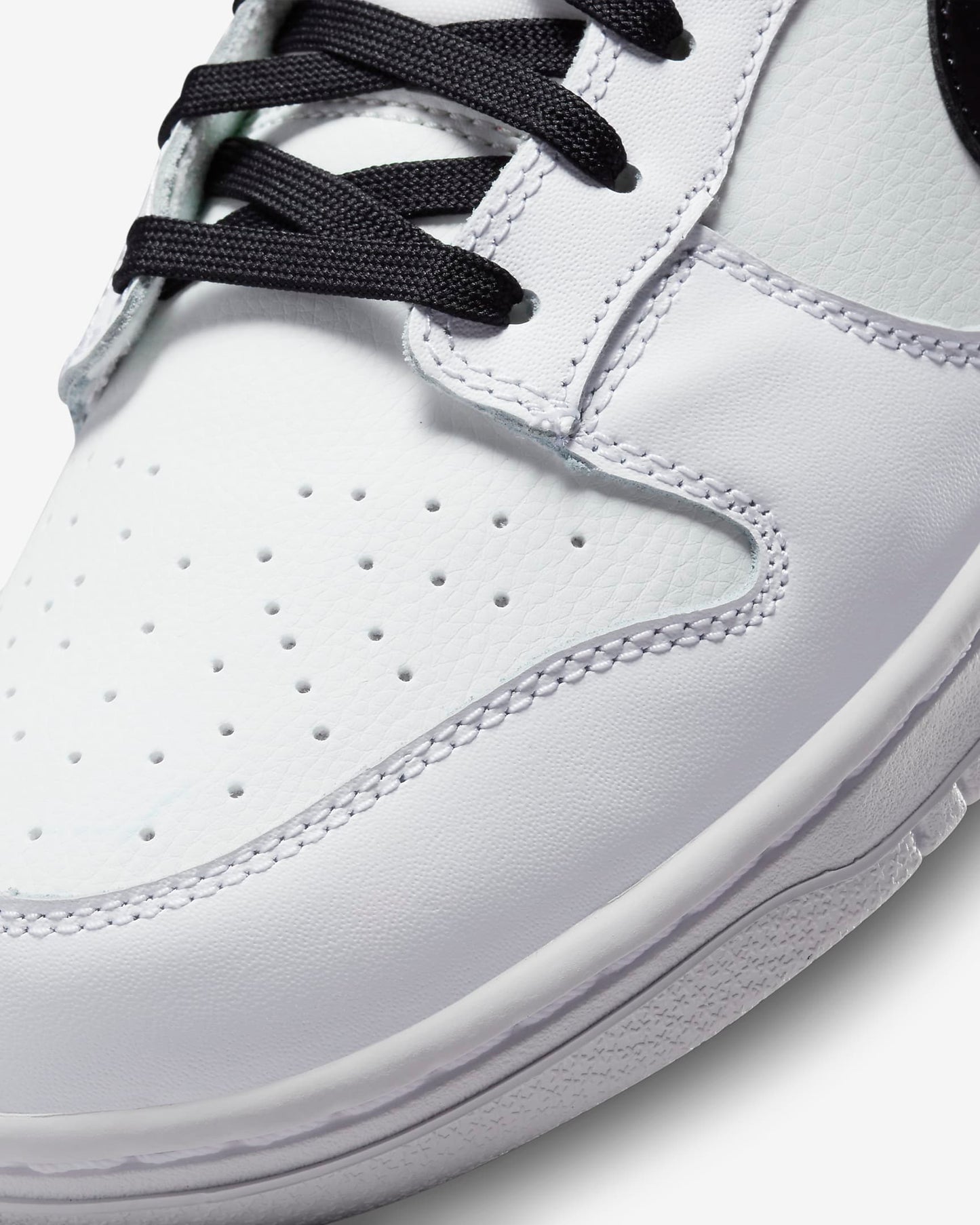 Nike Dunk Low Retro Men's Shoes, White/Summit White/Black