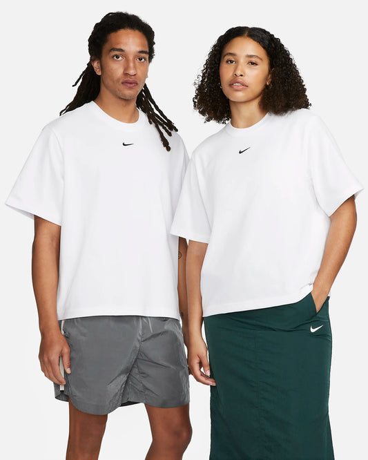 Nike Women's Sportswear Essentials Boxy T-Shirt, White/Black