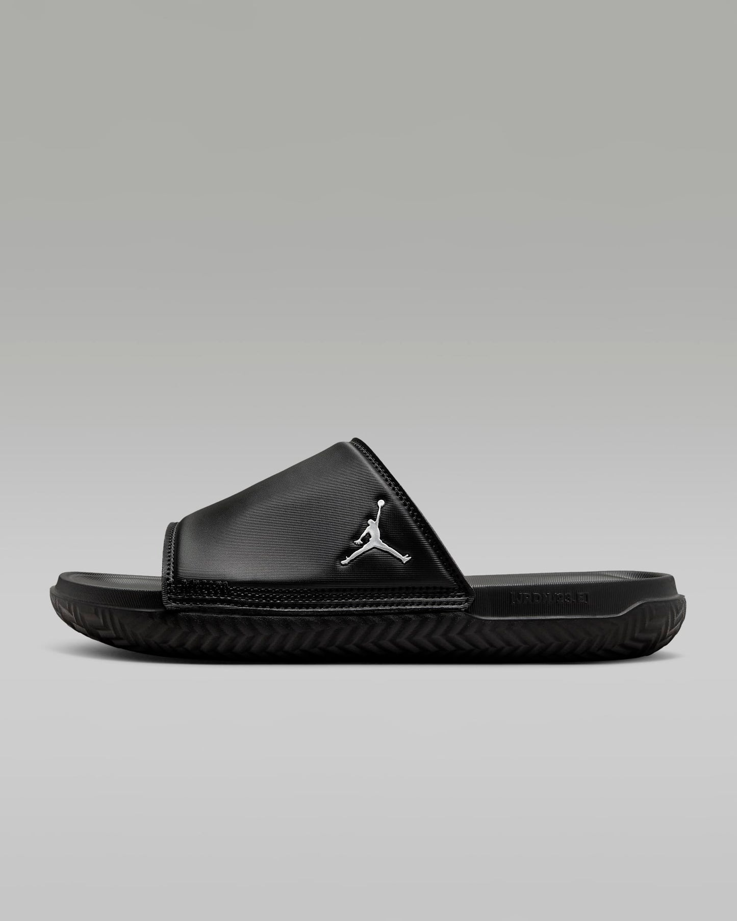 Jordan Play Men's Slides, Black/Metallic Silver