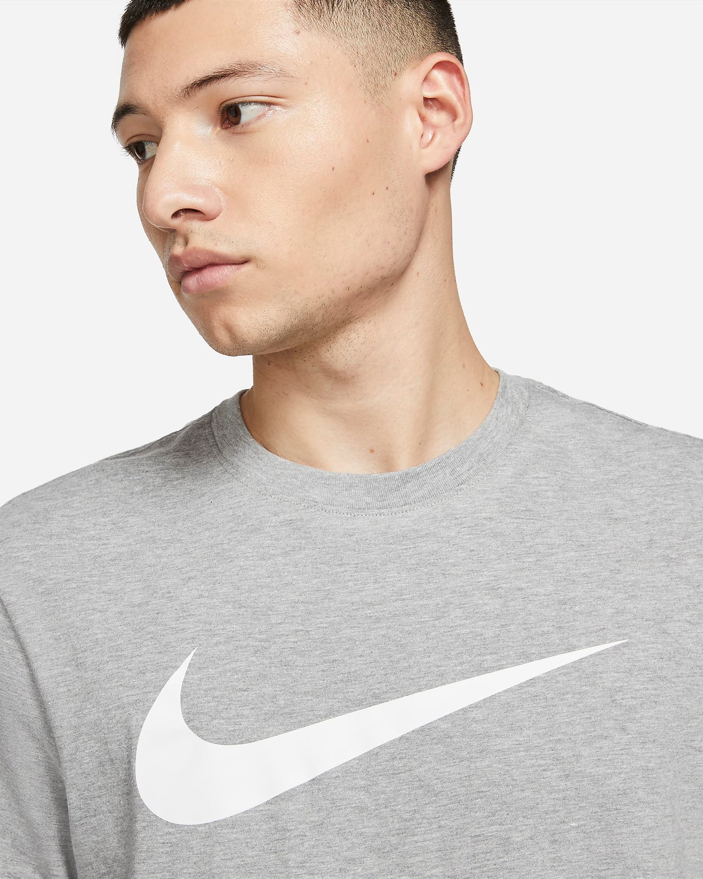 Nike Men's Sportswear Swoosh T-Shirt, Dark Grey Heather/White